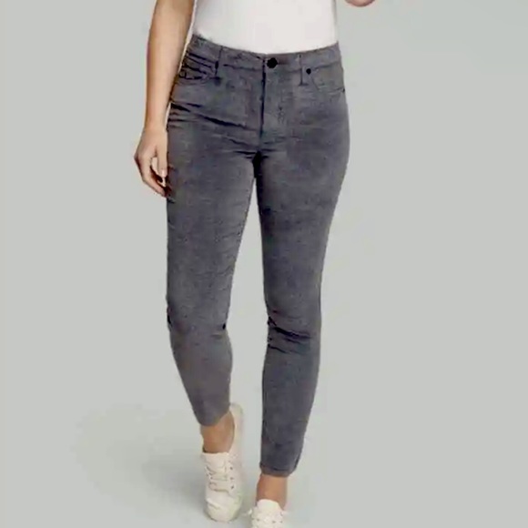 Seven7 Denim - SEVEN7 Cropped Corduroys